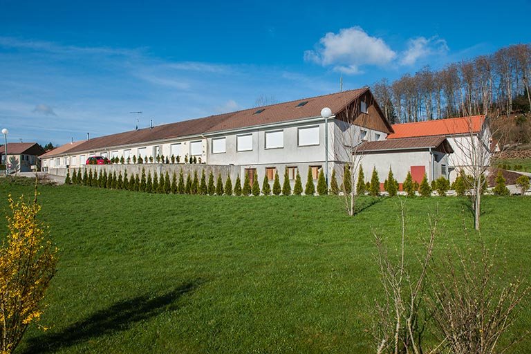 Vue d'ensemble, depuis le nord. © Jérôme Mongreville / Région Bourgogne-Franche-Comté, Inventaire du patrimoine - 2014