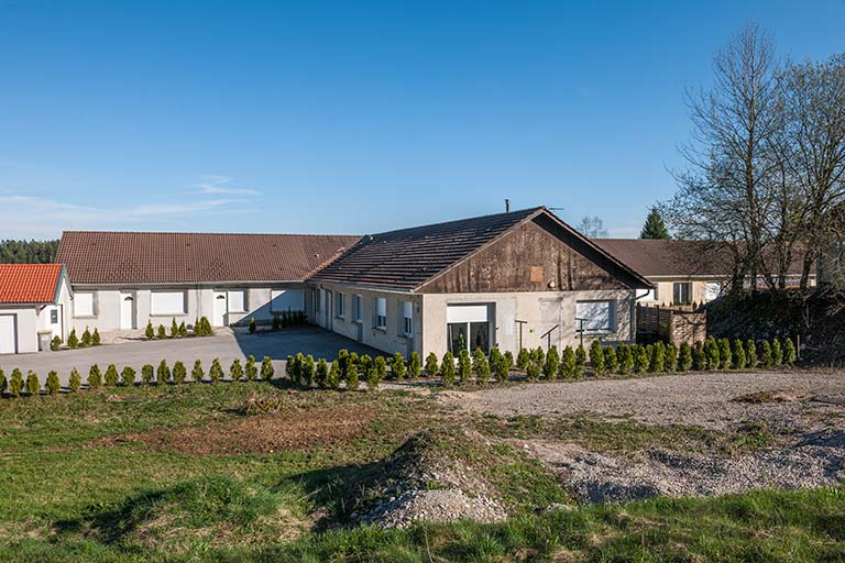 Vue d'ensemble, depuis l'ouest. © Jérôme Mongreville / Région Bourgogne-Franche-Comté, Inventaire du patrimoine - 2014