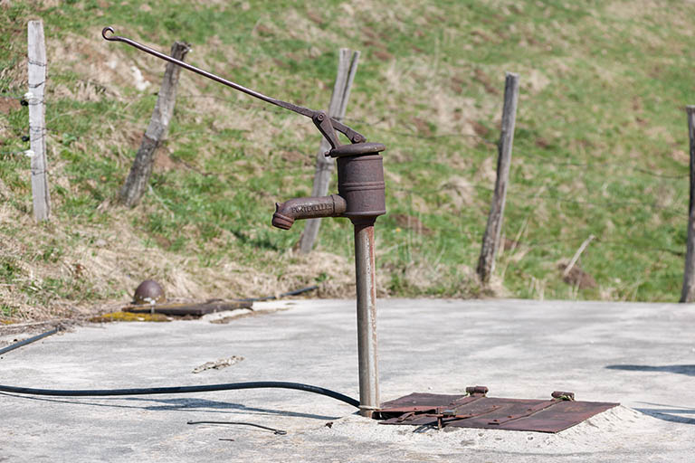 Pompe à eau Renaud, des Fontenelles. © Jérôme Mongreville / Région Bourgogne-Franche-Comté, Inventaire du patrimoine - 2014