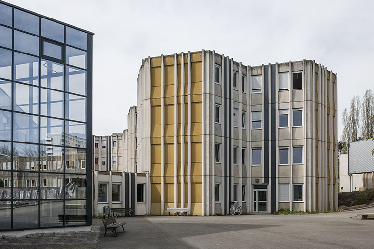 Détail de façade nord et est, sur cour, de l'internat. © Jérôme Mongreville / Région Bourgogne-Franche-Comté, Inventaire du patrimoine - 2014