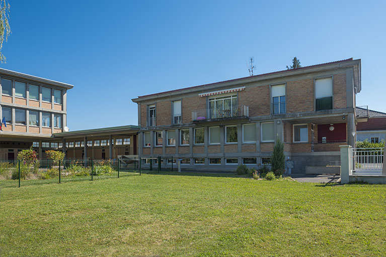 Façade antérieure ouest du bâtiment d'administration logement. (ex-Garnier) © Mary Ruffinoni / Région Bourgogne-Franche-Comté, Inventaire du patrimoine - 2014