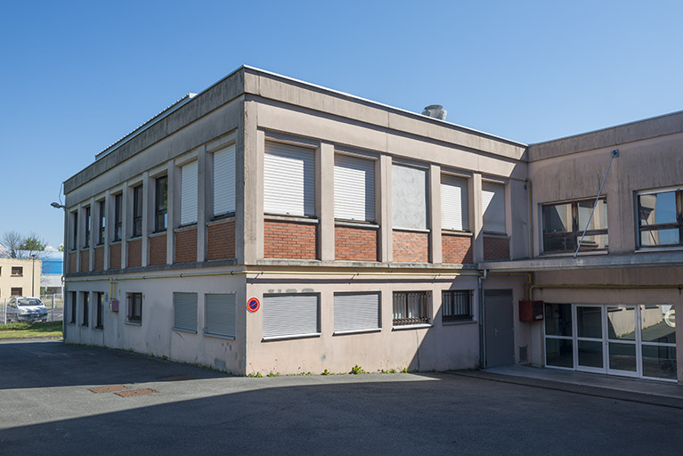 Façade ouest du bâtiment d'externat. (ex-Garnier) © Mary Ruffinoni / Région Bourgogne-Franche-Comté, Inventaire du patrimoine - 2014