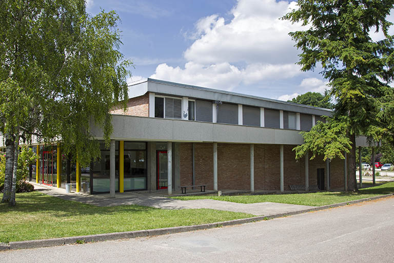 Angle sud-est du bâtiment d'internat de garçons et d'externat. © Sonia Dourlot / Région Bourgogne-Franche-Comté, Inventaire du patrimoine - 2014