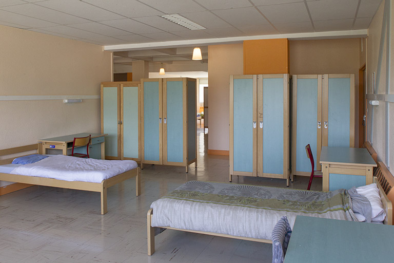 Chambrée d'internat.  © Sonia Dourlot / Région Bourgogne-Franche-Comté, Inventaire du patrimoine - 2014