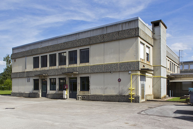 Façade nord du bâtiment de restauration. © Sonia Dourlot / Région Bourgogne-Franche-Comté, Inventaire du patrimoine - 2014