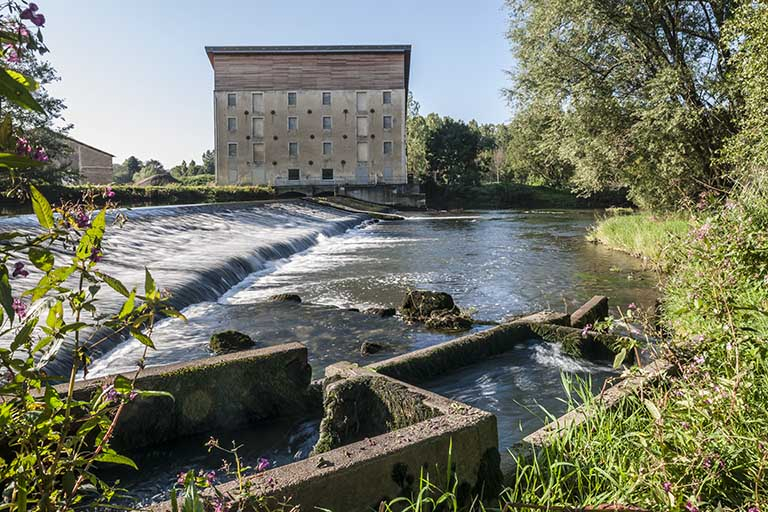 vue d'ensemble depuis le nord. © Jérôme Mongreville / Région Bourgogne-Franche-Comté, Inventaire du patrimoine - 2014