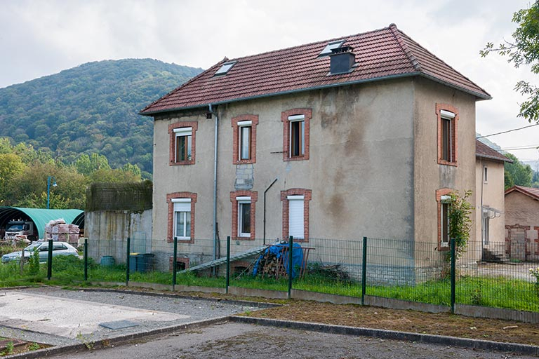 Logement ouvrier rue de Santoche. Façade postérieure. © Jérôme Mongreville / Région Bourgogne-Franche-Comté, Inventaire du patrimoine - 2014