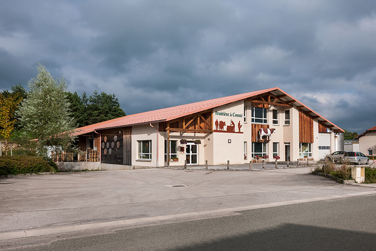Vue de trois quarts gauche. © Jérôme Mongreville / Région Bourgogne-Franche-Comté, Inventaire du patrimoine - 2014