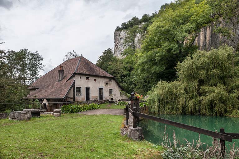 Le moulin vu depuis le nord-est. © Jérôme Mongreville / Région Bourgogne-Franche-Comté, Inventaire du patrimoine - 2014