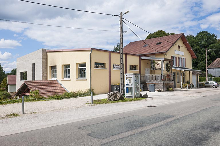 Vue de trois quarts gauche. © Jérôme Mongreville / Région Bourgogne-Franche-Comté, Inventaire du patrimoine - 2014