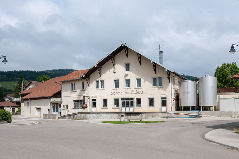 Vue d'ensemble depuis le sud. © Jérôme Mongreville / Région Bourgogne-Franche-Comté, Inventaire du patrimoine - 2014