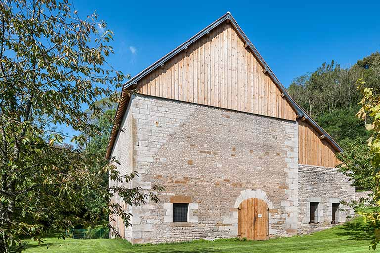 Pignon est du bâtiment du haut fourneau. © Jérôme Mongreville / Région Bourgogne-Franche-Comté, Inventaire du patrimoine - 2014