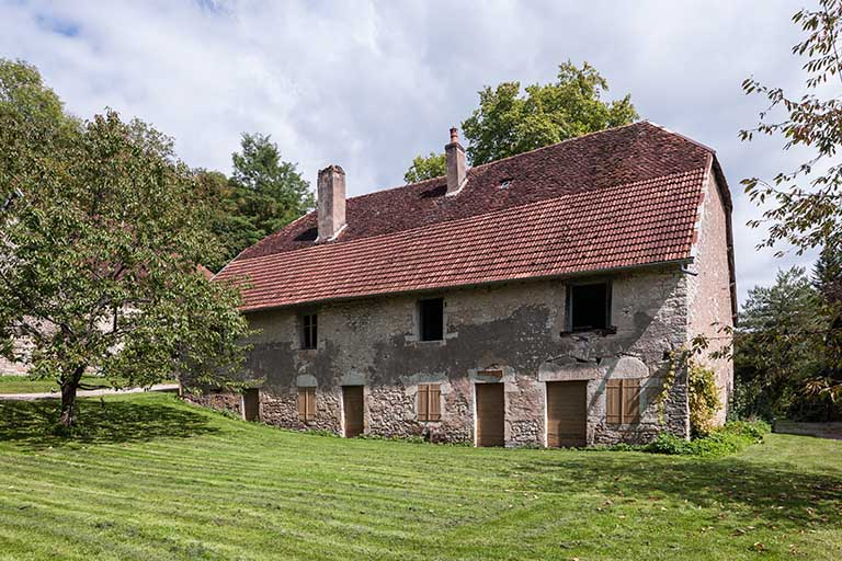Logement d'ouvriers. Façade ouest de trois quarts. © Jérôme Mongreville / Région Bourgogne-Franche-Comté, Inventaire du patrimoine - 2014