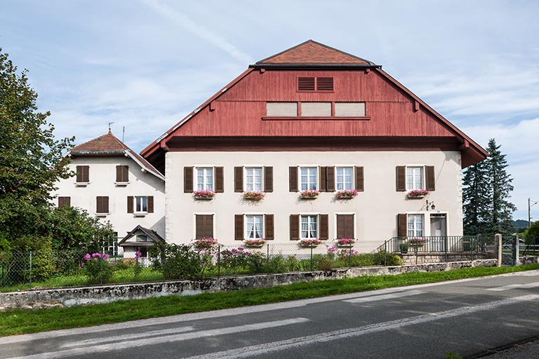 Façade sud de bâtiment (côté logement). © Jérôme Mongreville / Région Bourgogne-Franche-Comté, Inventaire du patrimoine - 2014