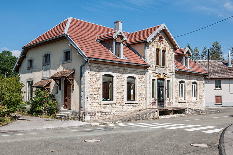 Vue de trois quarts gauche. © Jérôme Mongreville / Région Bourgogne-Franche-Comté, Inventaire du patrimoine - 2014