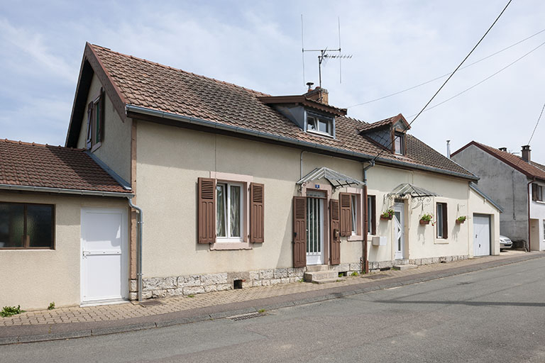 Maison jumelée (1 et 3 rue de la cité Meiner). © Jérôme Mongreville / Région Bourgogne-Franche-Comté, Inventaire du patrimoine - 2014