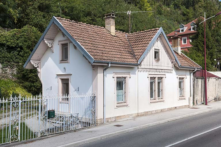 La conciergerie vue de trois quarts gauche. © Jérôme Mongreville / Région Bourgogne-Franche-Comté, Inventaire du patrimoine - 2014