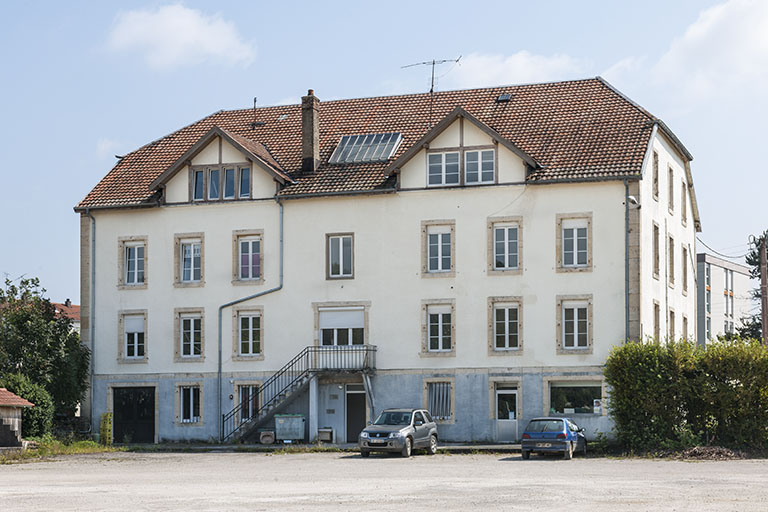 Façade postérieure. © Jérôme Mongreville / Région Bourgogne-Franche-Comté, Inventaire du patrimoine - 2014