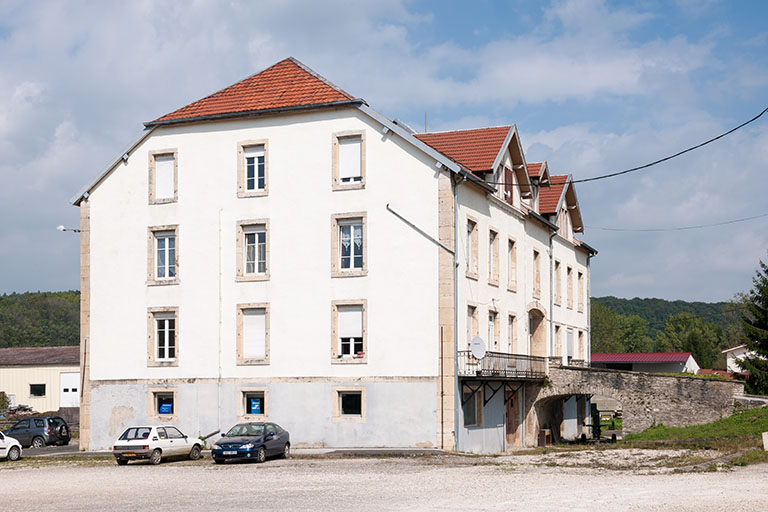Vue d'ensemble depuis le sud. © Jérôme Mongreville / Région Bourgogne-Franche-Comté, Inventaire du patrimoine - 2014