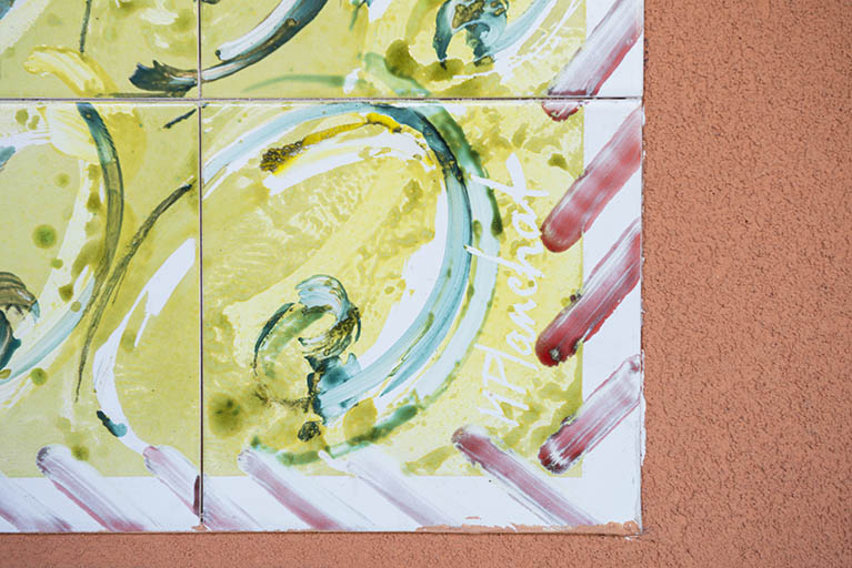 Détail et signature de l'oeuvre. © Mary Ruffinoni / Région Bourgogne-Franche-Comté, Inventaire du patrimoine - 2014