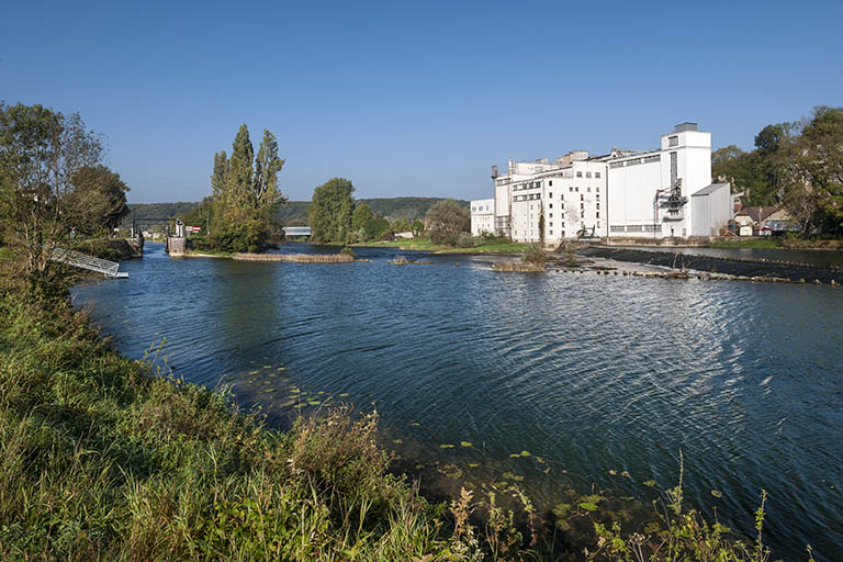 Vue d'ensemble depuis le sud-est. © Jérôme Mongreville / Région Bourgogne-Franche-Comté, Inventaire du patrimoine - 2014