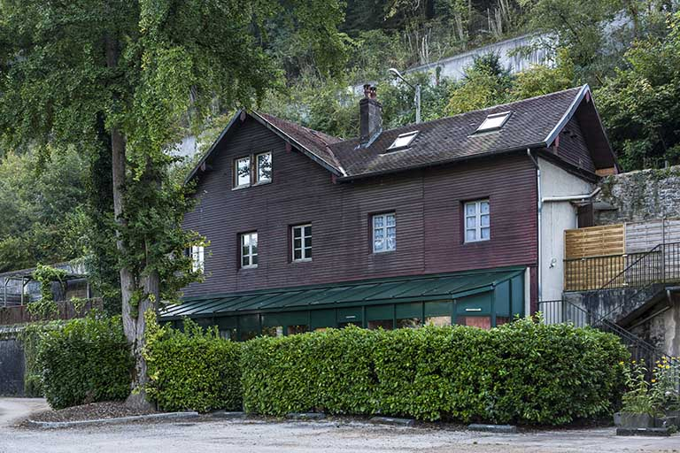 Logement vu de trois quarts droite. © Jérôme Mongreville / Région Bourgogne-Franche-Comté, Inventaire du patrimoine - 2014