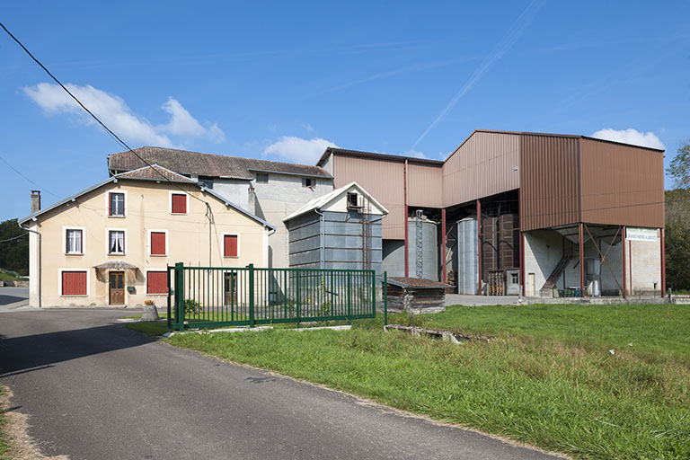 Vue rapprochée depuis le sud. © Jérôme Mongreville / Région Bourgogne-Franche-Comté, Inventaire du patrimoine - 2014 Vue rapprochée depuis le sud. © Jérôme Mongreville / Région Bourgogne-Franche-Comté, Inventaire du patrimoine - 2014