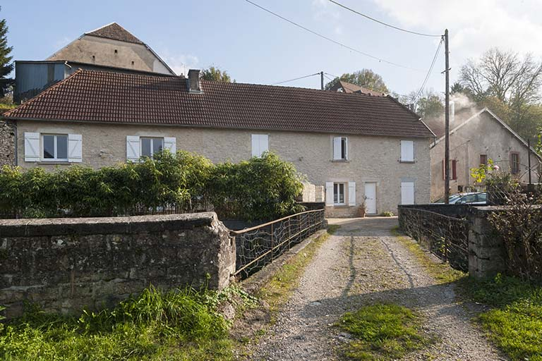 Façade ouest du logement patronal. © Jérôme Mongreville / Région Bourgogne-Franche-Comté, Inventaire du patrimoine - 2014