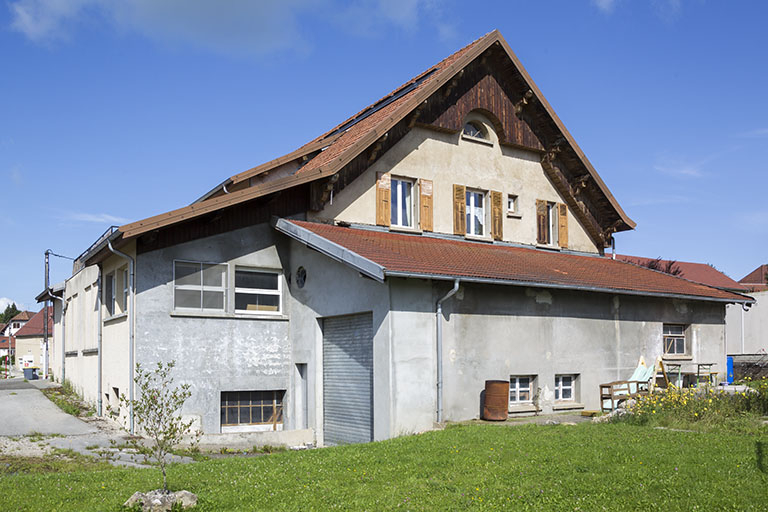 Façade postérieure. © Sonia Dourlot / Région Bourgogne-Franche-Comté, Inventaire du patrimoine - 2014 Façade postérieure. © Sonia Dourlot / Région Bourgogne-Franche-Comté, Inventaire du patrimoine - 2014