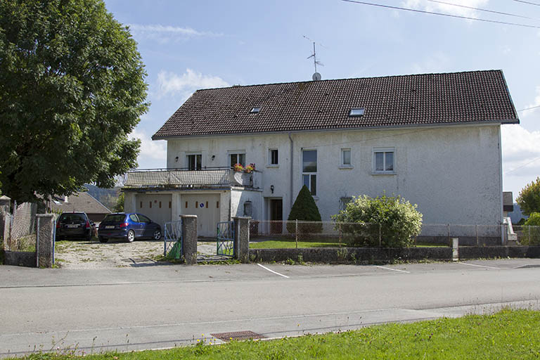 Façade postérieure. © Sonia Dourlot / Région Bourgogne-Franche-Comté, Inventaire du patrimoine - 2014 Façade postérieure. © Sonia Dourlot / Région Bourgogne-Franche-Comté, Inventaire du patrimoine - 2014