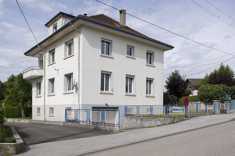 Logement patronal, vu de l'est (façades antérieure et latérale gauche). © Sonia Dourlot / Région Bourgogne-Franche-Comté, Inventaire du patrimoine - 2014