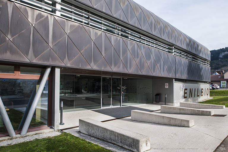 Détail de la façade d'entrée sud sur rue de la halle de génie alimentaire. © Jérôme Mongreville / Région Bourgogne-Franche-Comté, Inventaire du patrimoine - 2014