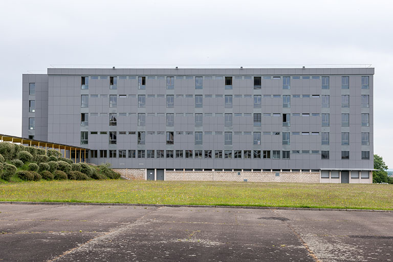 Internat : façade antérieure. © Jérôme Mongreville / Région Bourgogne-Franche-Comté, Inventaire du patrimoine - 2014