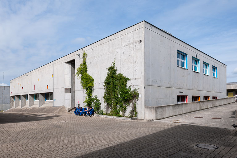 Atelier métal : façade  sur rue intérieur et pignon nord. © Jérôme Mongreville / Région Bourgogne-Franche-Comté, Inventaire du patrimoine - 2014 Atelier métal : façade  sur rue intérieur et pignon nord. © Jérôme Mongreville / Région Bourgogne-Franche-Comté, Inventaire du patrimoine - 2014