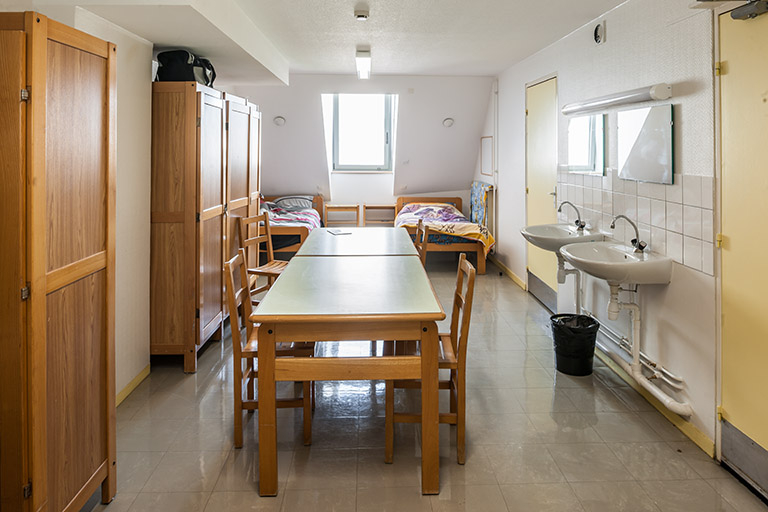 Internat : chambre © Jérôme Mongreville / Région Bourgogne-Franche-Comté, Inventaire du patrimoine - 2014 Internat : chambre © Jérôme Mongreville / Région Bourgogne-Franche-Comté, Inventaire du patrimoine - 2014