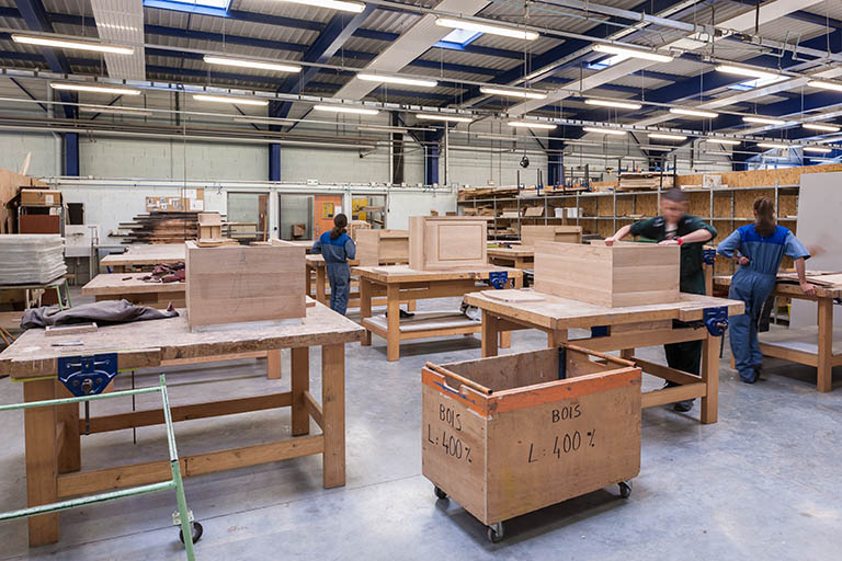Ateliers : ébenisterie. © Jérôme Mongreville / Région Bourgogne-Franche-Comté, Inventaire du patrimoine - 2014