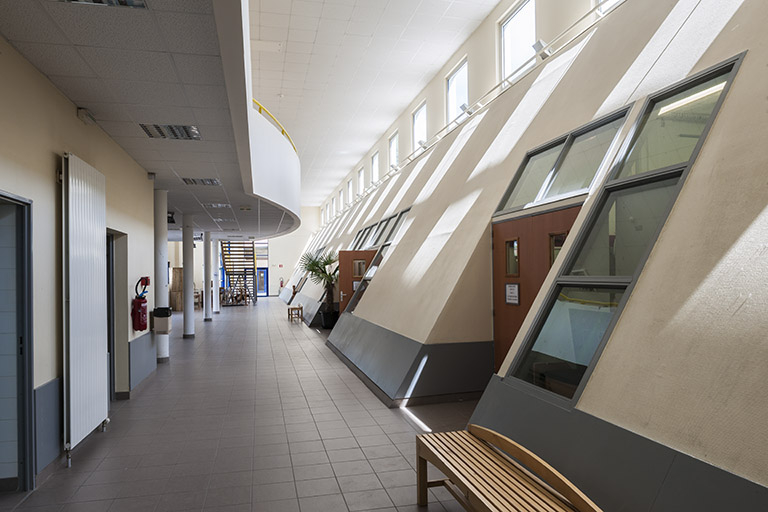 Ateliers : rez-de-chaussée, vue de puis la mezzanine. © Jérôme Mongreville / Région Bourgogne-Franche-Comté, Inventaire du patrimoine - 2014