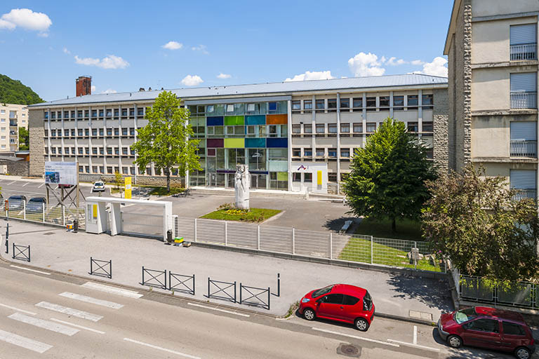 Vue générale depuis la rue Jean Michel. © Jérôme Mongreville / Région Bourgogne-Franche-Comté, Inventaire du patrimoine - 2014