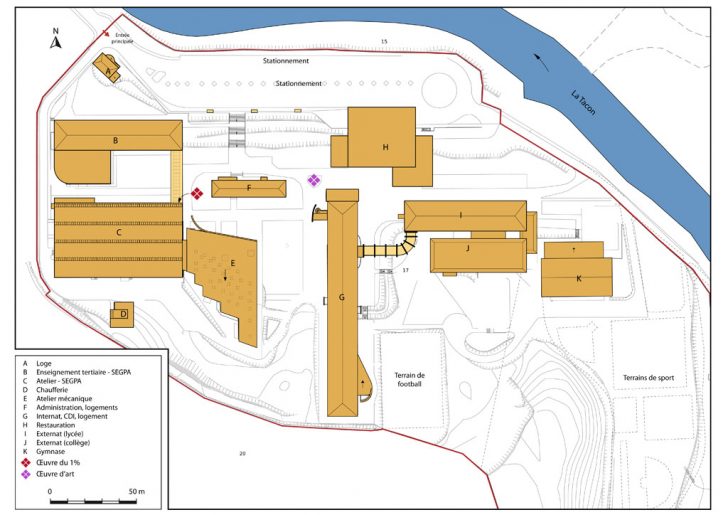 Plan-masse et de situation. Extrait du plan cadastral numérisé 2011, section AW, échelle 1/1 500. © Mathias Papigny / Région Bourgogne-Franche-Comté, Inventaire du patrimoine - 2014