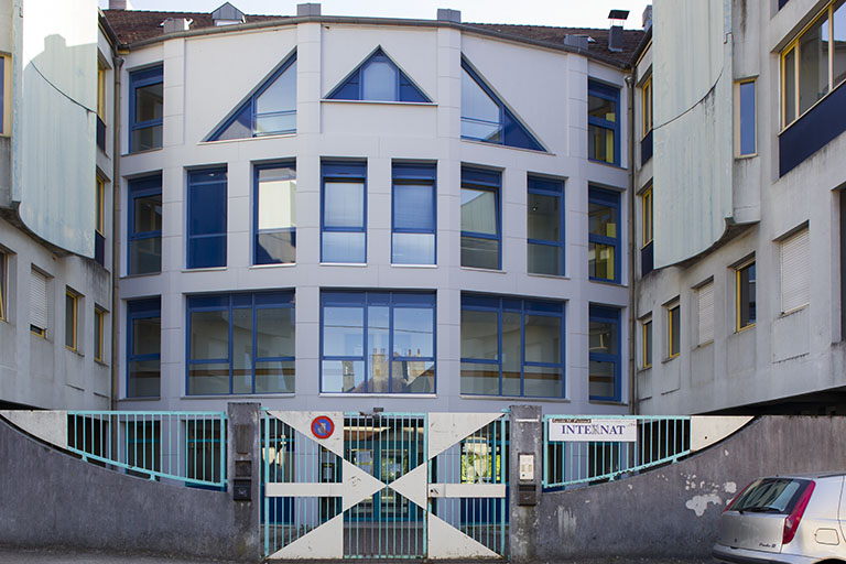 Internat : façade Nord, détail. © Sonia Dourlot / Région Bourgogne-Franche-Comté, Inventaire du patrimoine - 2014