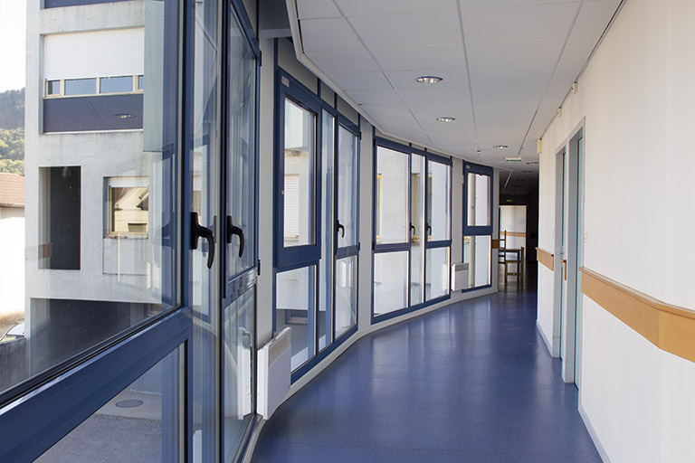 Internat : coursive. © Sonia Dourlot / Région Bourgogne-Franche-Comté, Inventaire du patrimoine - 2014