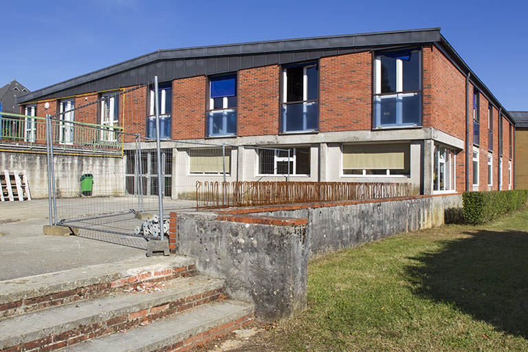 Pignon sud du foyer, bâtiment postérieur de l'externat du lycée. © Sonia Dourlot / Région Bourgogne-Franche-Comté, Inventaire du patrimoine - 2014