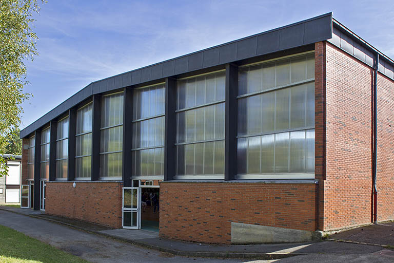 Façade nord du gymnase. © Sonia Dourlot / Région Bourgogne-Franche-Comté, Inventaire du patrimoine - 2014