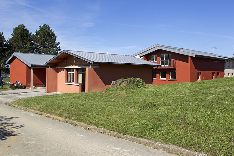 Angles sud-est du Centre de Formation Professionnelle et de Promotion Agricoles. © Sonia Dourlot / Région Bourgogne-Franche-Comté, Inventaire du patrimoine - 2014