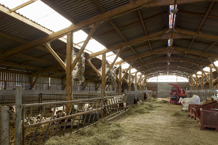 Dans l'étable ouest. © Sonia Dourlot / Région Bourgogne-Franche-Comté, Inventaire du patrimoine - 2014