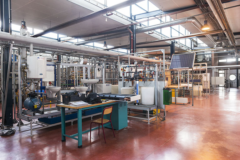 Vue intérieure des ateliers du pôle énergie. © Mary Ruffinoni / Région Bourgogne-Franche-Comté, Inventaire du patrimoine - 2014