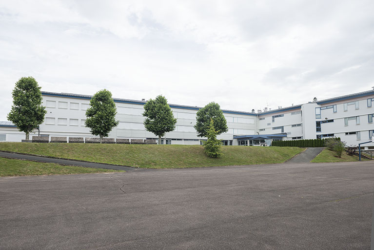 Externat et atelier : façades sur cour. © Mary Ruffinoni / Région Bourgogne-Franche-Comté, Inventaire du patrimoine - 2014
