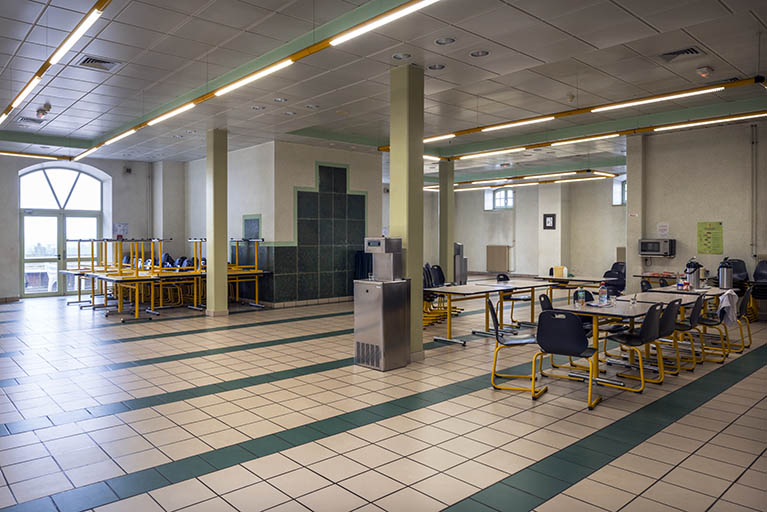 Vue intérieure de la cantine. © Mary Ruffinoni / Région Bourgogne-Franche-Comté, Inventaire du patrimoine - 2014