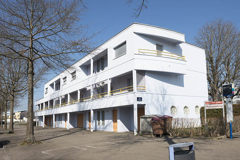 Angle sud-ouest des logements sud-ouest. © Mary Ruffinoni / Région Bourgogne-Franche-Comté, Inventaire du patrimoine - 2014