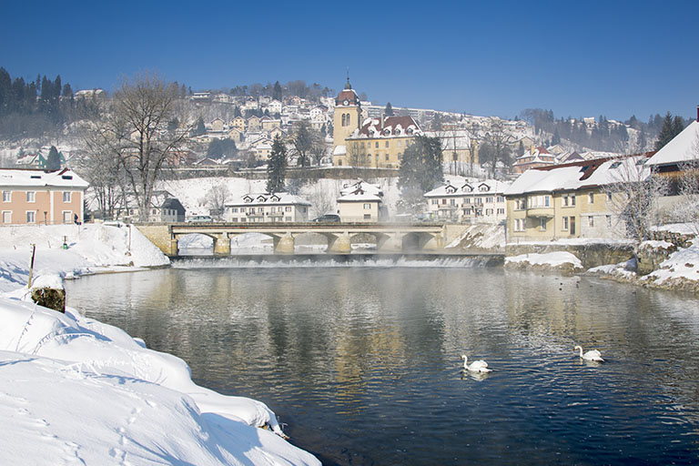 Vue d'ensemble du site en hiver, depuis le sud-est. © Sonia Dourlot / Région Bourgogne-Franche-Comté, Inventaire du patrimoine - 2015 Vue d'ensemble du site en hiver, depuis le sud-est. © Sonia Dourlot / Région Bourgogne-Franche-Comté, Inventaire du patrimoine - 2015